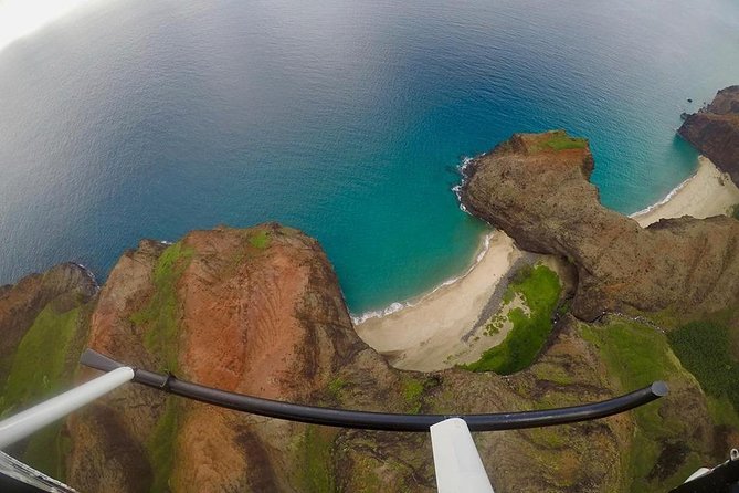 Kauai Private Doors-Off Helicopter: Ultimate Waterfalls & Canyons - What the pilots add to the flight