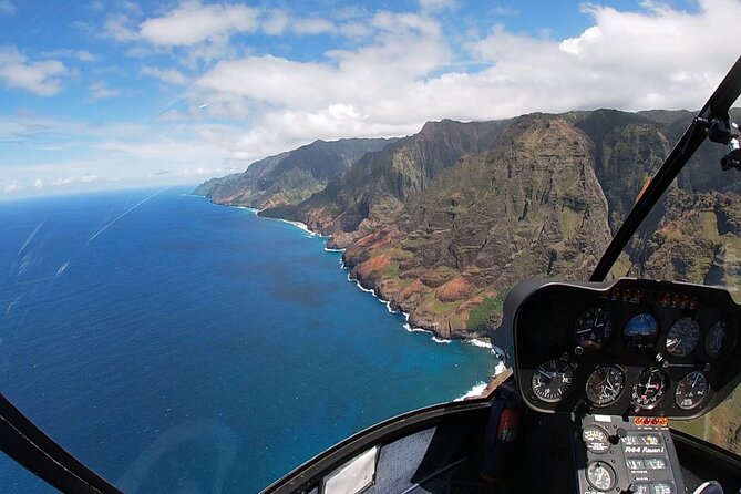 Kauai Private Doors-Off Helicopter: Ultimate Waterfalls & Canyons - Starting in Lihue for a 75-minute island loop