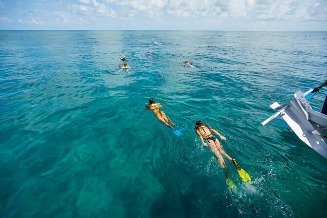 Key West Afternoon Snorkel Sail with Unlimited Cocktails! - The hour-long ride to the Florida Reef