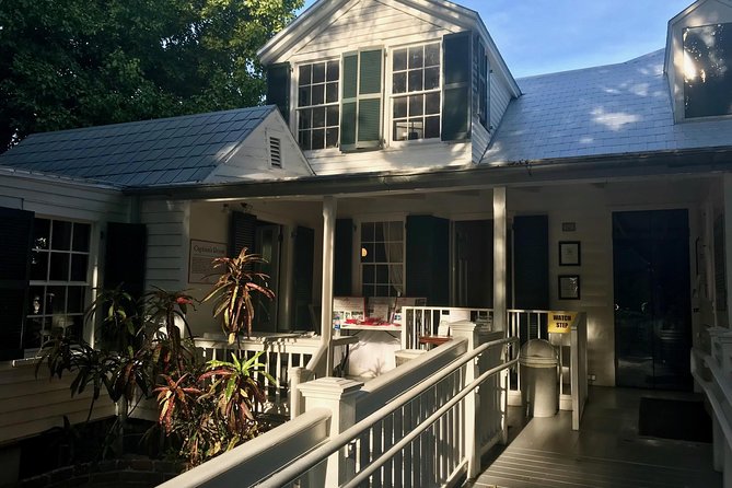 Key West Ghost and Mysteries Guided Tour - Why this ghost walk works in Key West