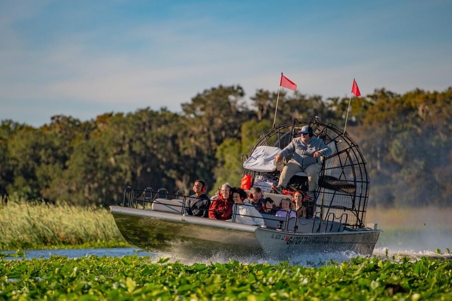Kissimmee: Boggy Creek Airboat Ride with Optional Meal - Reaching the 32-Acre Boggy Creek Park