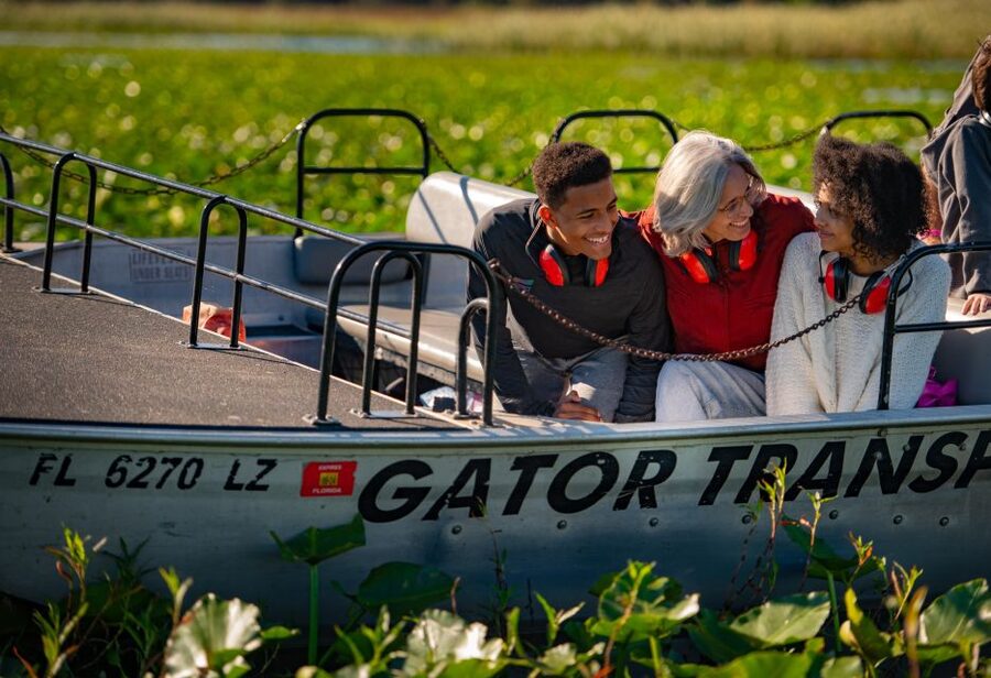 Kissimmee: Boggy Creek Airboat Ride with Optional Meal - Wildlife in the Everglades Headwaters