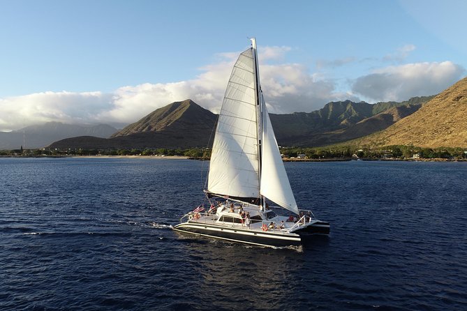 Ko Olina Catamaran Sail and Snorkel with Lunch - Snorkeling over Oahu’s reef