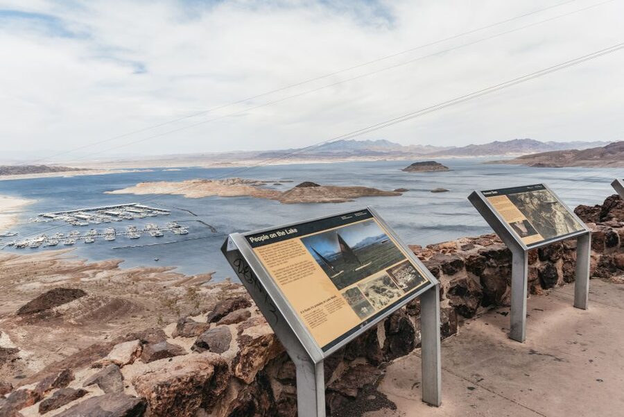 Las Vegas: 3-Hour VIP Hoover Dam Small-Group Mini Tour - What the guide adds to the outing
