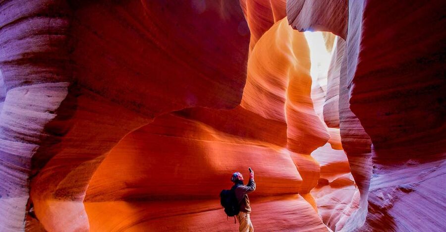 Las Vegas: Antelope Canyon & Horseshoe Bend Tour with Pickup - The 1-kilometer walk to Horseshoe Bend