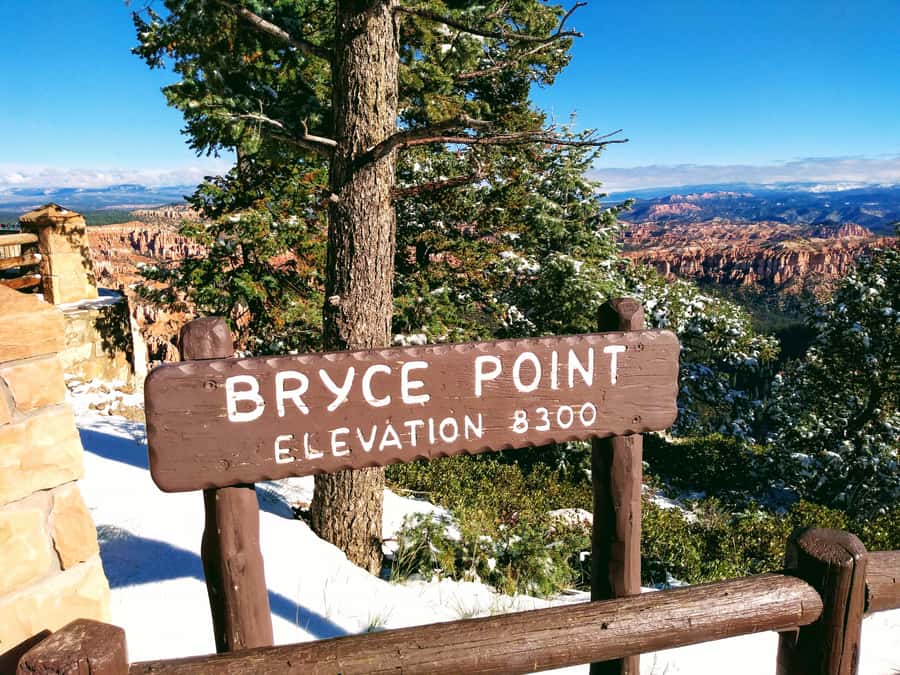 Las Vegas: Bryce and Zion National Parks Tour with Lunch - Zion’s cliffs and the mile-long tunnel
