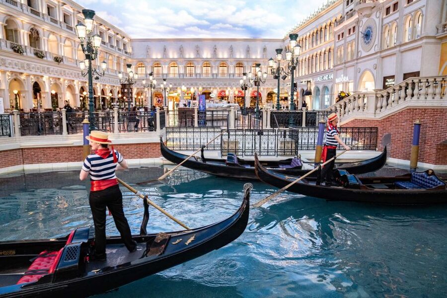 Las Vegas: Entry to Madame Tussauds with a Gondola Cruise - Two classic Las Vegas fantasies in one ticket