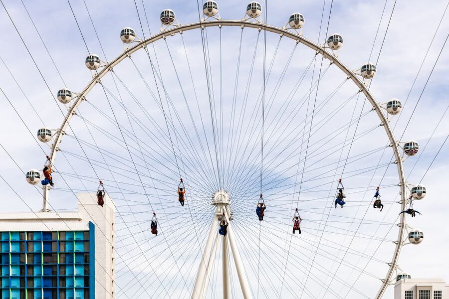 Las Vegas: FLY LINQ Zipline Ticket - From elevator ride to launch platform