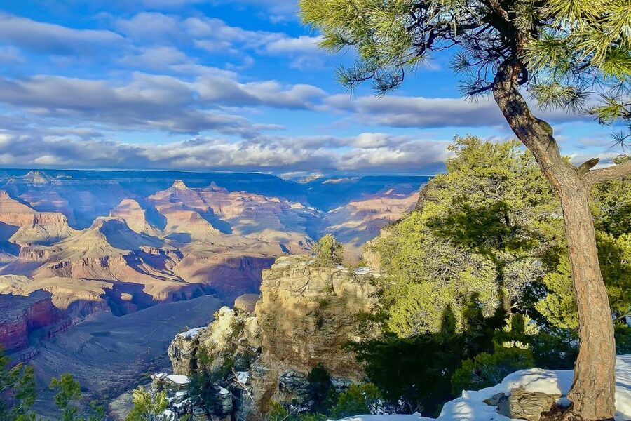 Las Vegas: Grand Canyon National Park South Rim Guided Tour - Kingman, Seligman, and the old Route 66 feel