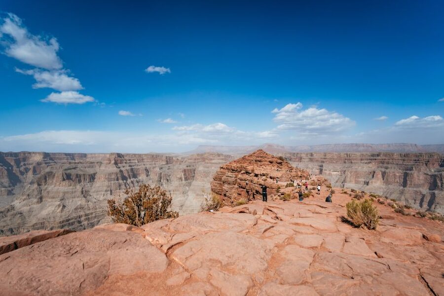 Las Vegas: Grand Canyon West & Hoover Dam Tour + Breakfast - Early pickup and the long desert road