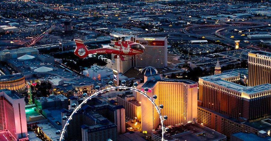 Las Vegas: Night Helicopter Flight over Las Vegas Strip - The best seat and the $30 front upgrade