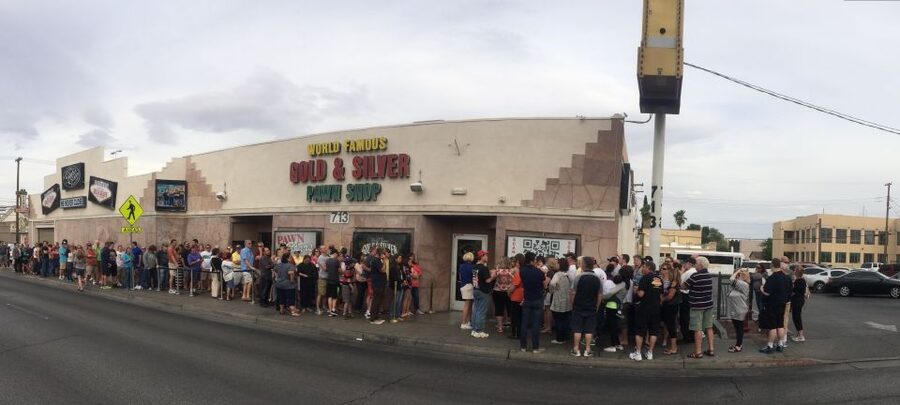 Las Vegas: Pawn Stars, Counts Kustoms, Shelby American Tour - Gold and Silver Pawn Shop: the main event