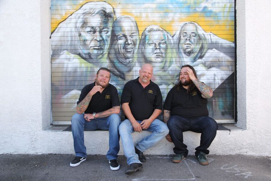 Las Vegas: Pawn Stars, Counts Kustoms, Shelby American Tour - Guides, vehicles, and the human side of the tour