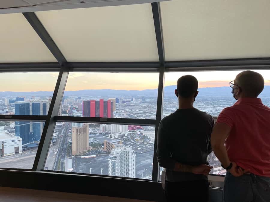 Las Vegas: STRAT Tower Observation Deck Ticket - Queues, staffing, and practical comfort
