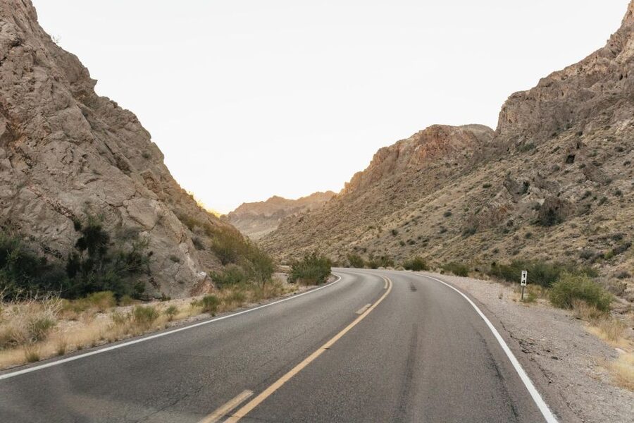 Las Vegas: Valley of Fire Guided Hike with Drinks and Snacks - Who will enjoy this most