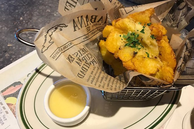 Little Havana Food and Walking Tour in Miami - Memorials, stars, and the politics of exile
