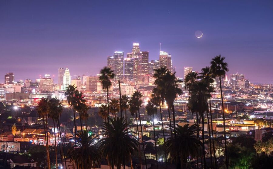 Los Angeles: Hollywood Night Tour with Griffith Observatory - A quick ride through Hollywood after dark