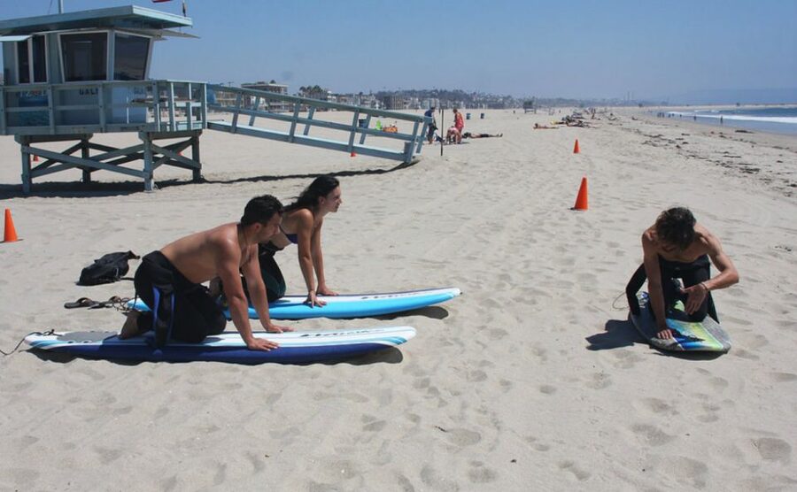 Los Angeles: Surfing Lesson in Venice Beach - What the board and wetsuit mean for beginners