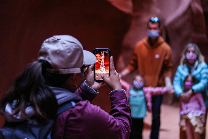 Lower Antelope Canyon Hiking Tour - Group size, pace, and the busy feeling