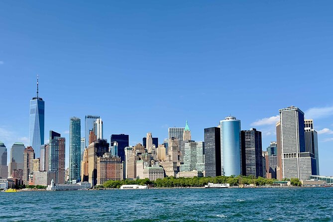 Manhattan Architecture Yacht Cruise - Upper West Side views and the northern turn