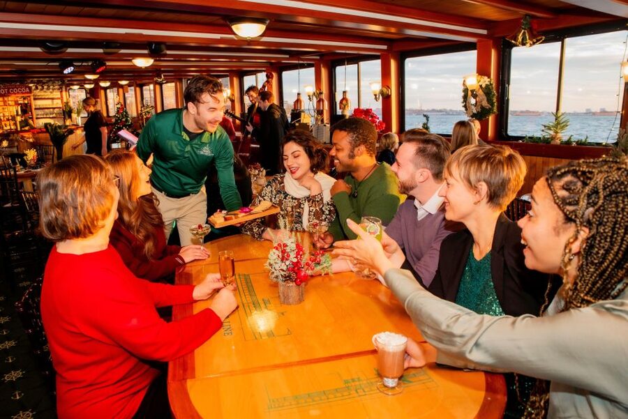 Manhattan: Statue and Skyline Cruise Aboard a Luxury Yacht - Who will enjoy this cruise most