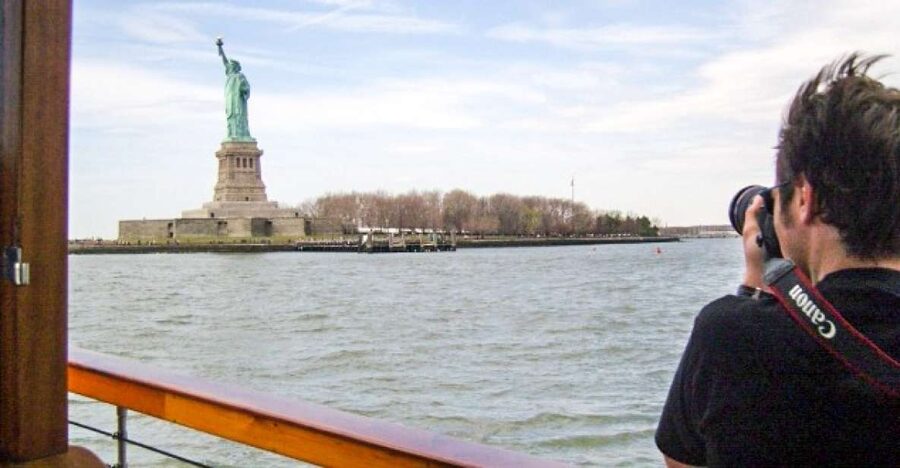 Manhattan: Statue and Skyline Cruise Aboard a Luxury Yacht - Is $60 a fair price?