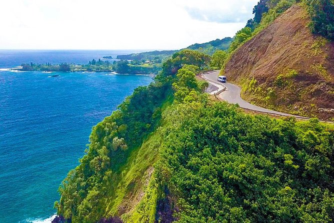 Maui: Famous Road to Hana Waterfalls and Lunch by Mercedes Van - Wailua Valley and Honomanu tell a slower story