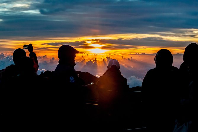 Maui: Haleakala Sunrise Spectacular with Local Breakfast - Why Haleakala Sunrise Is Worth the Sleep Loss
