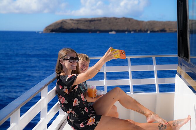 Maui: Molokini and Turtles Luxury Yacht Snorkel - Turtle Town and the chance to see Hawaiian green sea turtles
