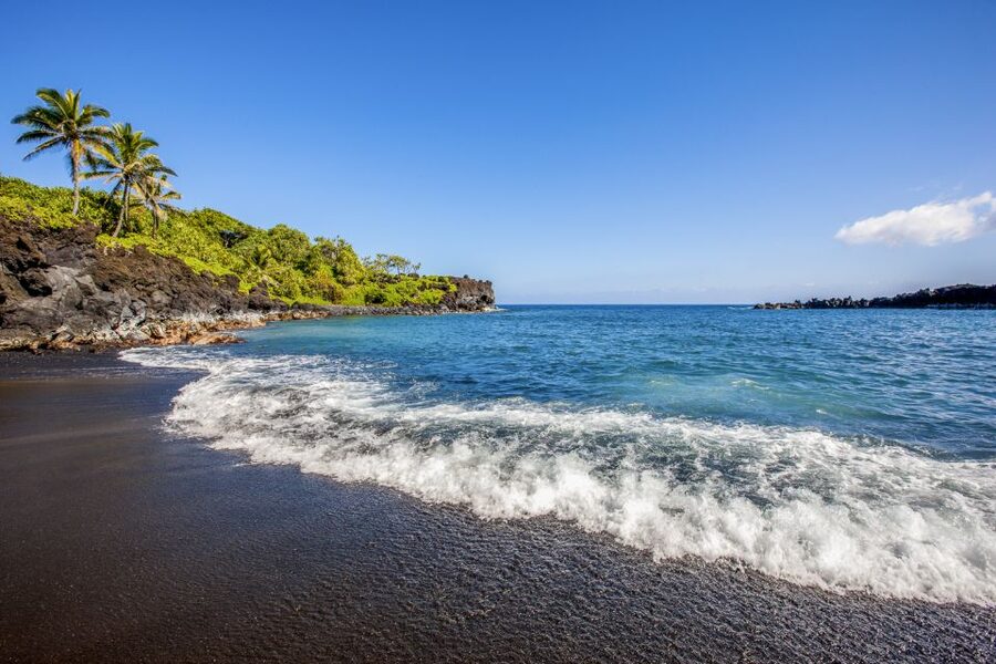 Maui: Small-Group Road to Hāna Sightseeing Tour - Keanae Peninsula and the old Hāna district