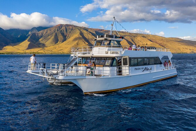 Maui Sunset Dinner Cruise - A Hawaiian Hula Experience - A sunset cruise with more than a meal