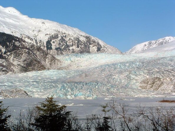 Mendenhall Glacier Lake Canoe Tour - Why the lake view changes the Mendenhall experience