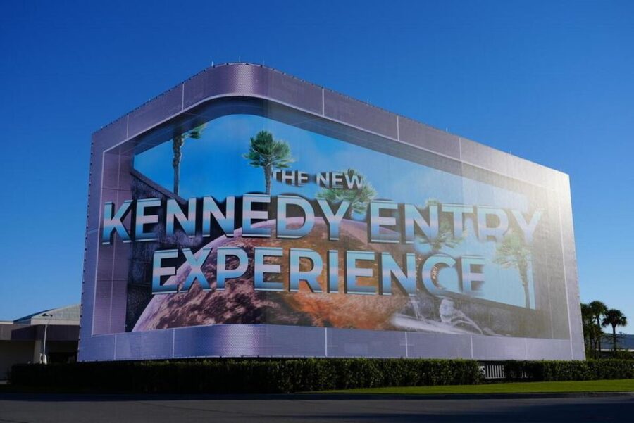 Merritt Island: Kennedy Space Center Visitor Complex Ticket - Launch Complex 39 adds a new view of old missions