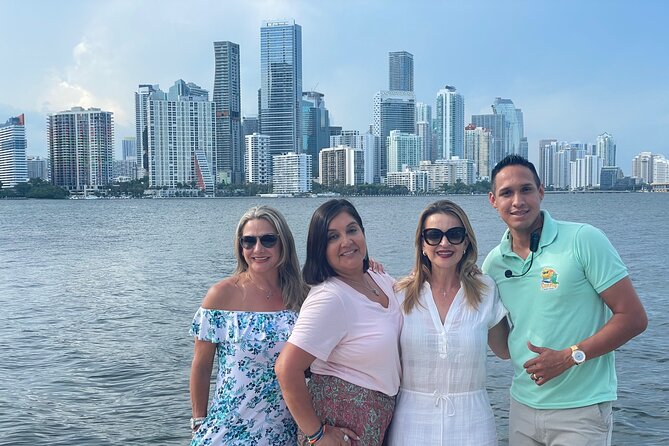 Miami All-In-One: City Sightseeing & water taxi experience - Ocean Drive and the Art Deco start
