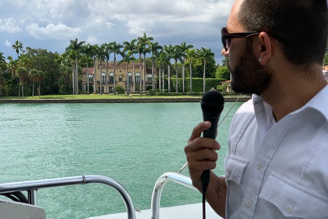 Miami Biscayne Bay rich and famous Sightseeing Boat Tour - The Venetian Islands and Miami’s Private Side