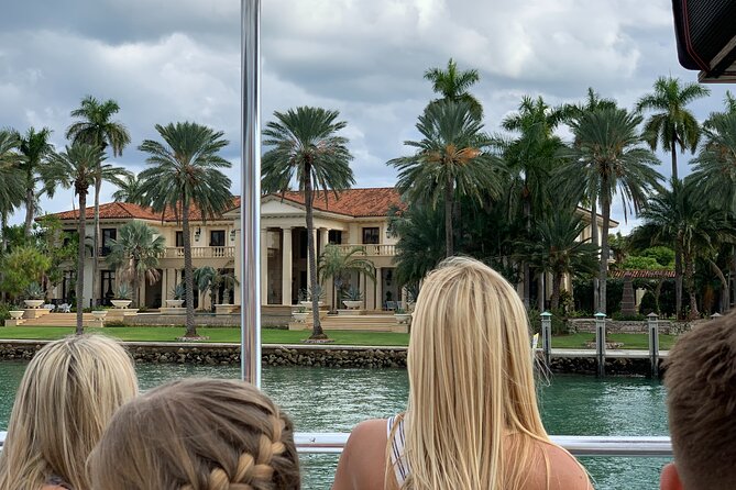 Miami Biscayne Bay rich and famous Sightseeing Boat Tour - The Guide, Commentary, and Onboard Atmosphere