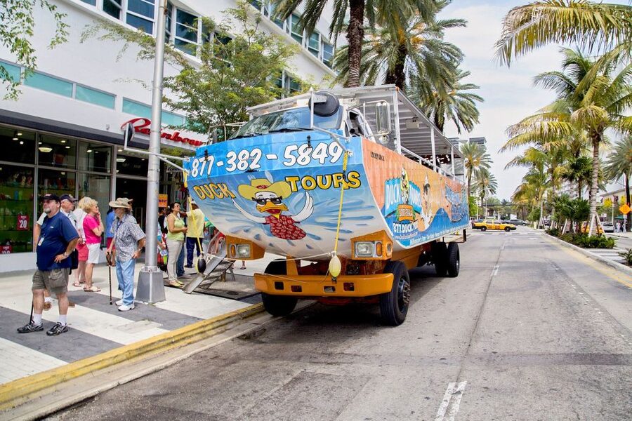 Miami: Duck Tour of Miami and South Beach - The guide sets the mood