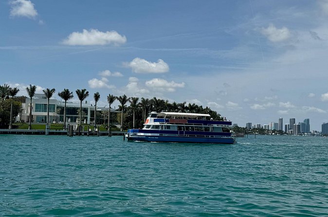 Miami Millionaires Sightseeing Cruise - Guides, music, drinks, and the tone onboard