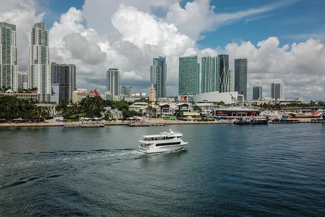 Miami Millionaires Sightseeing Cruise - Palm, Hibiscus, and Venetian Islands