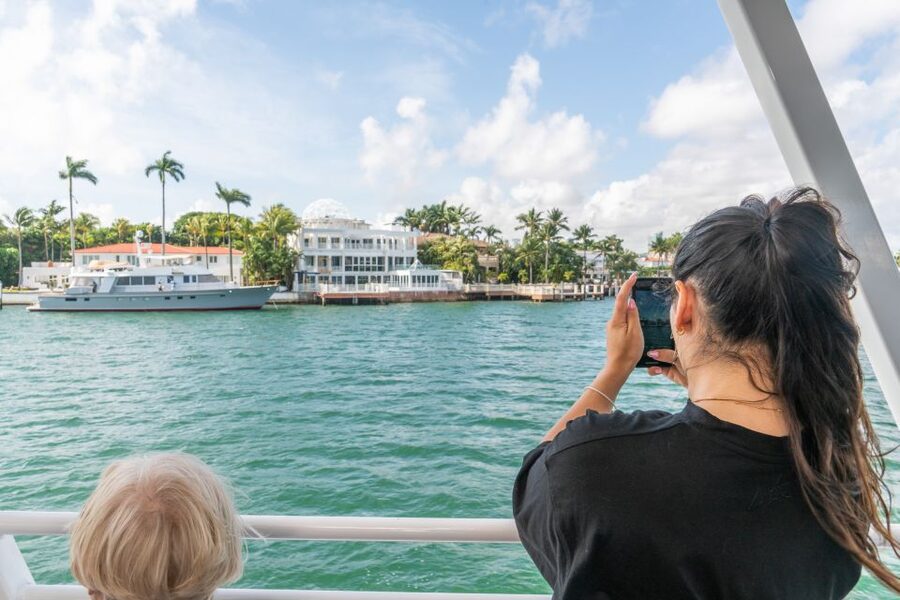 Miami: The Original Millionaire’s Row Cruise - Choosing the right departure time