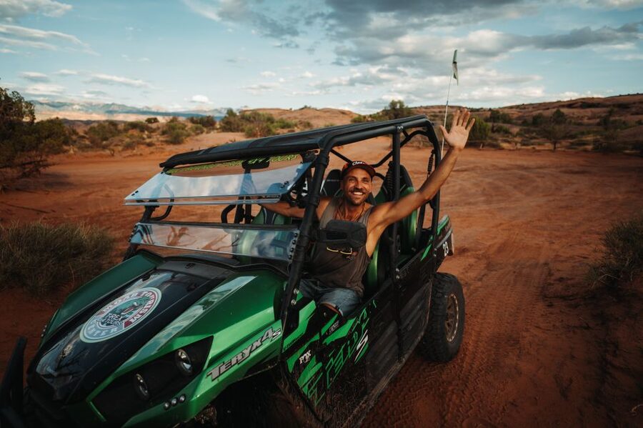 Moab: Hell's Revenge UTV 4x4 Guided Adventure - Devil’s Backbone and the steepest thrills