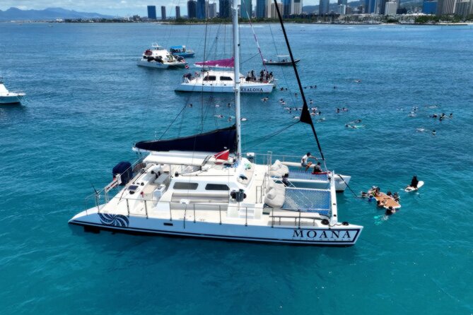 Moana’s Waikīkī Grand Guided Turtle Snorkel & Sailing Adventure - The cruise along Waikīkī with Diamond Head in view