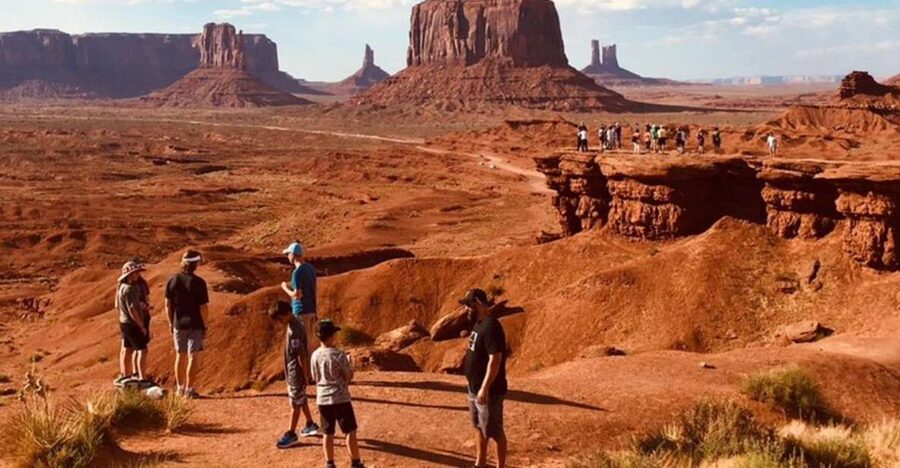 Monument Valley: Backcountry Jeep Tour with Navajo Guide - Why the backcountry adds something important