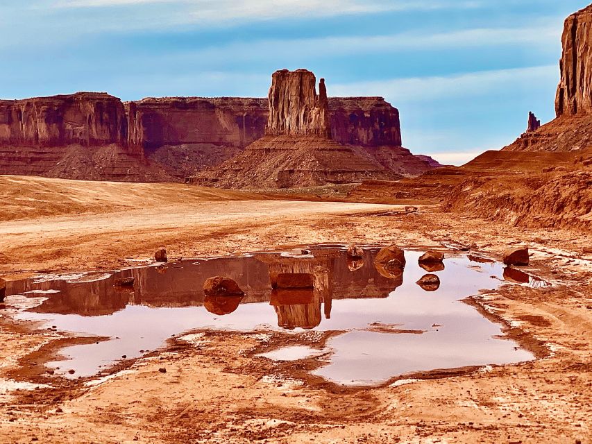 Monument Valley: Highlights Tour with Backcountry Access - Why the backcountry changes Monument Valley