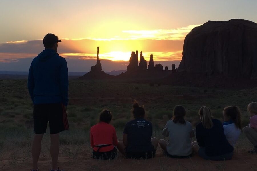Monument Valley: Sunset Tour with Navajo Guide - Key points to know before you go