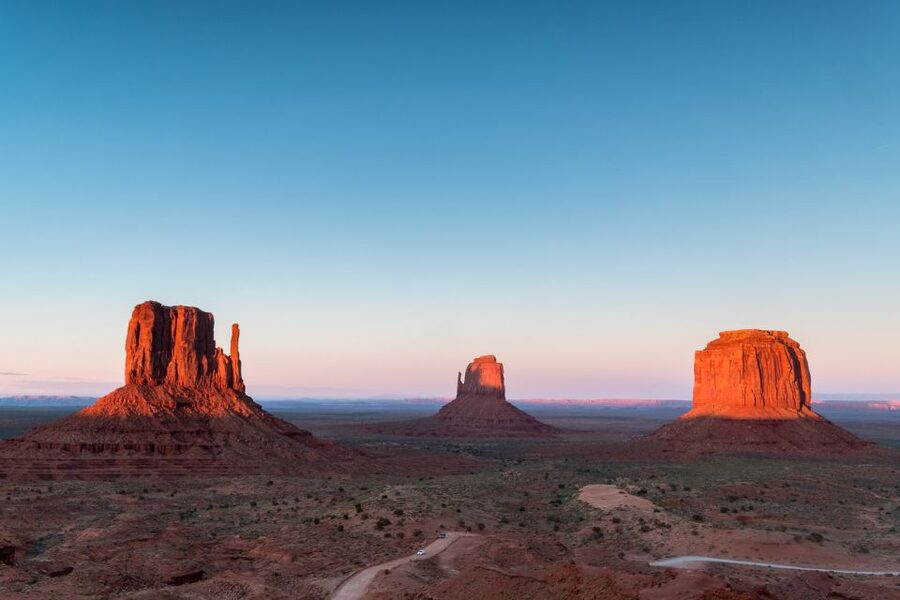 Monument Valley: Sunset Tour with Navajo Guide - Totem Pole and North Window Overlook