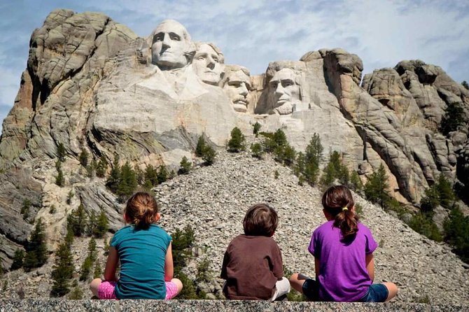 Mount Rushmore and Black Hills Tour with Two Meals and a Music Variety Show - Why this tour works for a first day in the Black Hills
