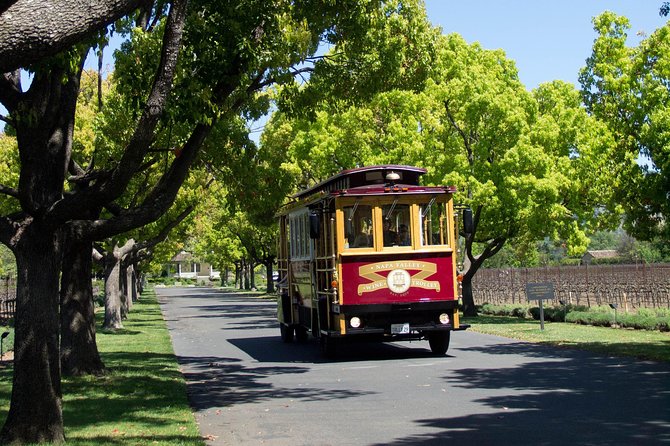 Napa Valley Wine Trolley Classic Tour - Three or four wineries, with the route changing daily