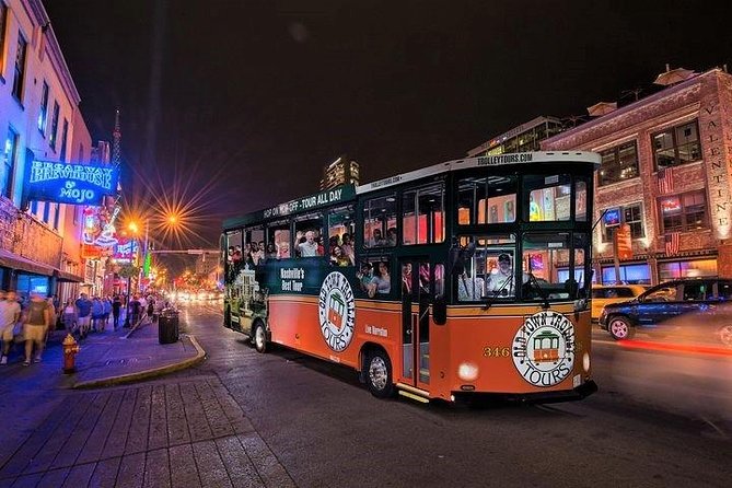 Nashville Evening Trolley Tour - What the Nashville night trolley actually feels like