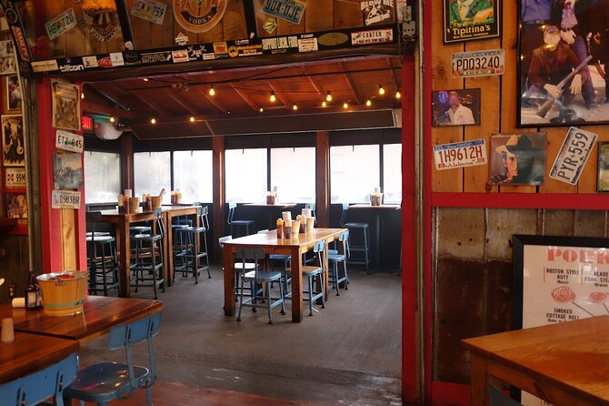 Nashville: Food Tour with 5+ Tastings of Local Delicacies - Weather, walking, and restaurant space